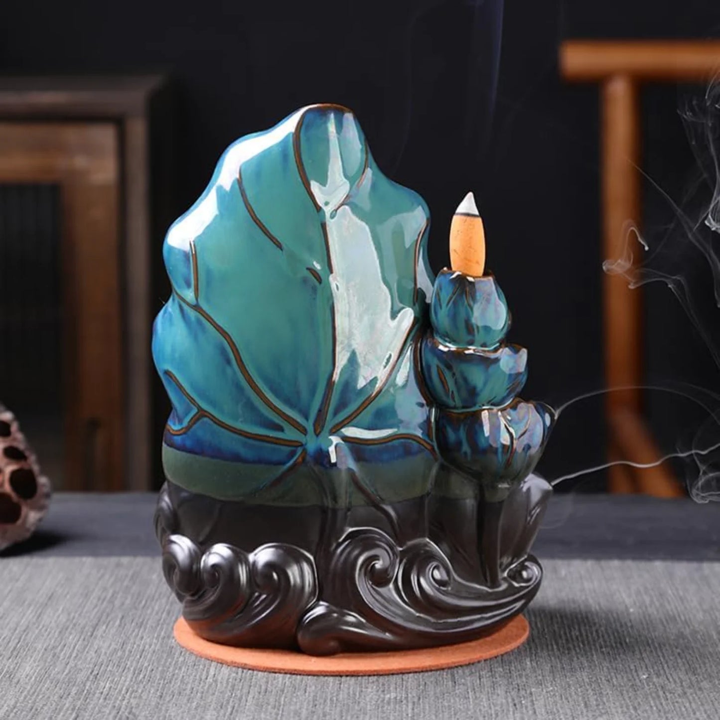 Lotus Leaf Waterfall Backflow Incense Holder with 20 Backflow Incense Cones & 30 Incense Sticks